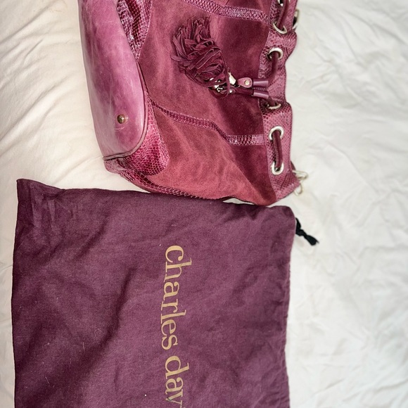 Charles David Burgundy/Purple Bucket/Hobo bag with dust cover - Picture 11 of 13